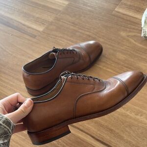 Brown Leather Johnston & Murphy dress Shoes